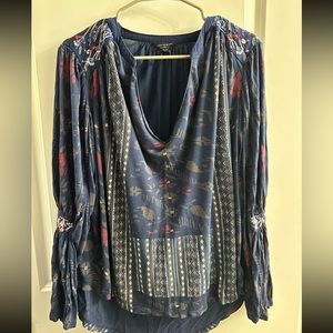 Lucky Brand top